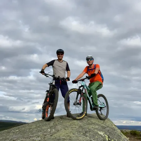 Perfect For Skiing And Access *