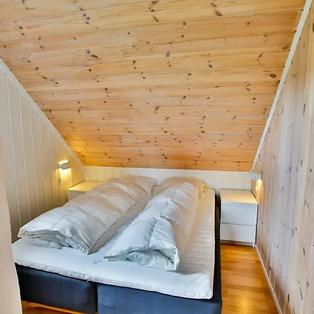 Perfect For Skiing And Access *
